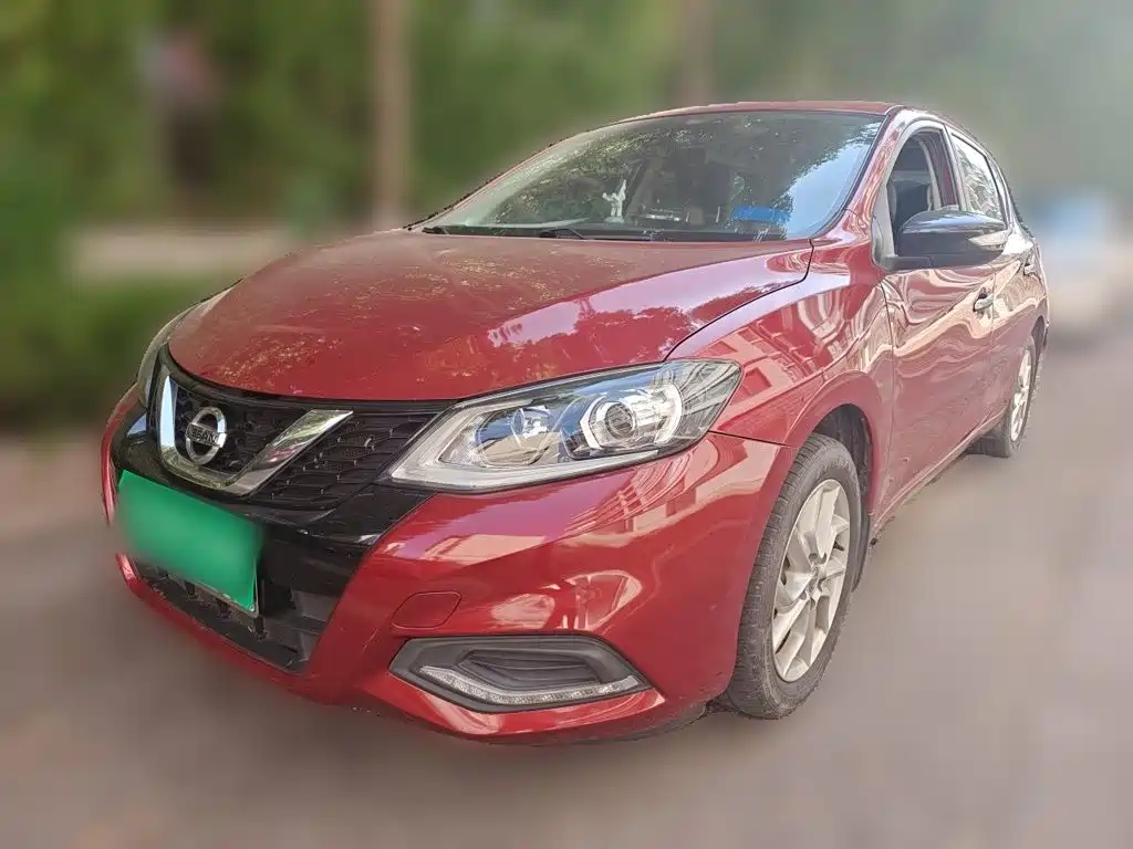 Nissan Tiida — миниатюра 2