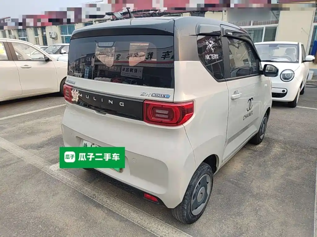 Wuling MINIEV — миниатюра 7