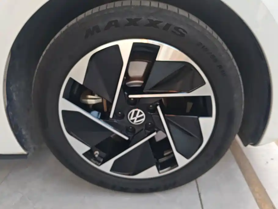 Volkswagen ID.3 — миниатюра 6