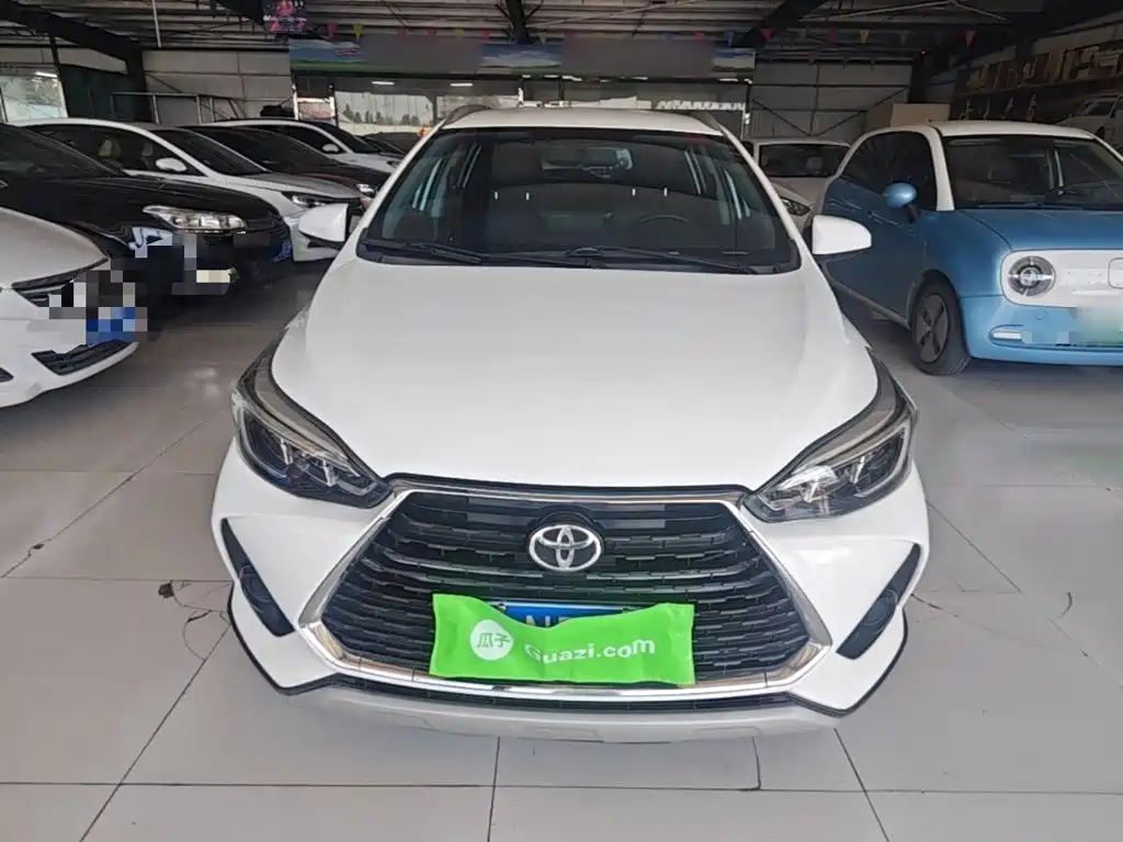 Toyota Yaris L — миниатюра 3