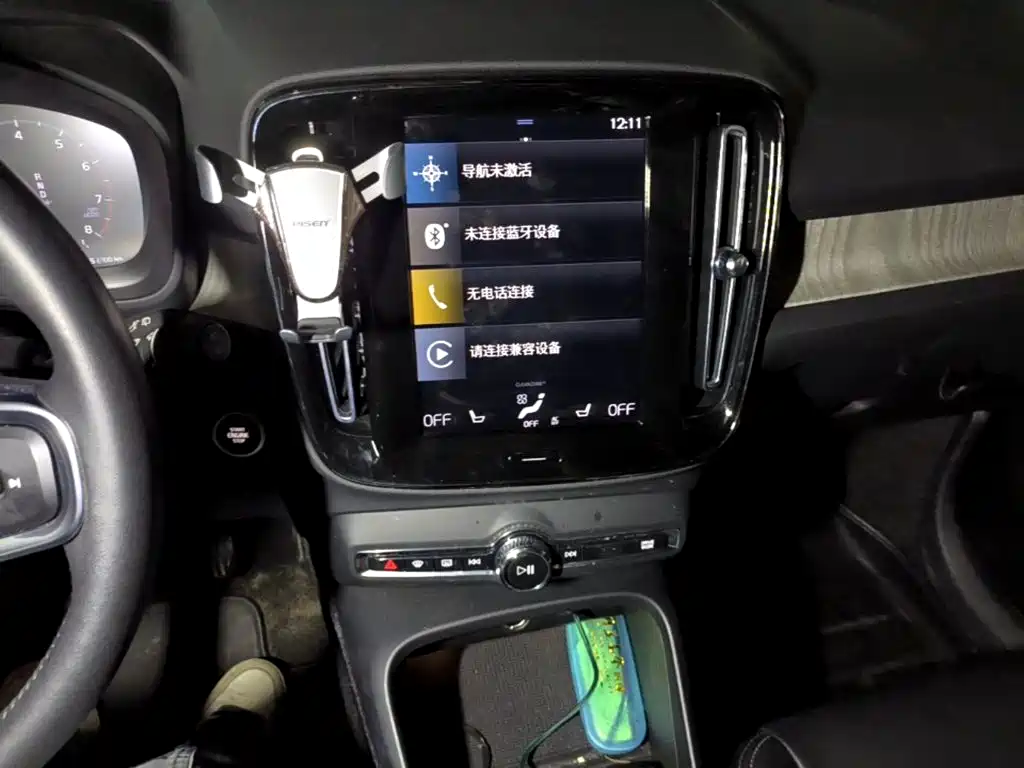 Volvo XC40 — миниатюра 14