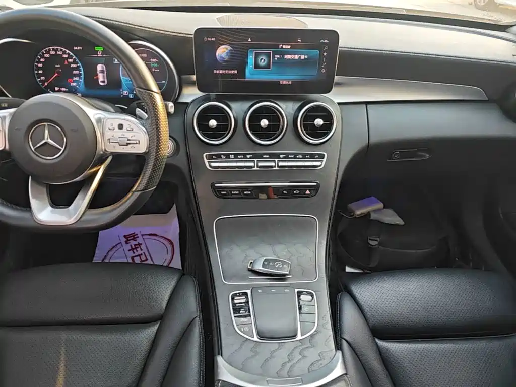 Mercedes-Benz C-Class — миниатюра 13