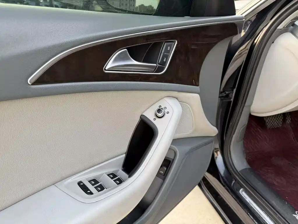 Audi A6L — миниатюра 6