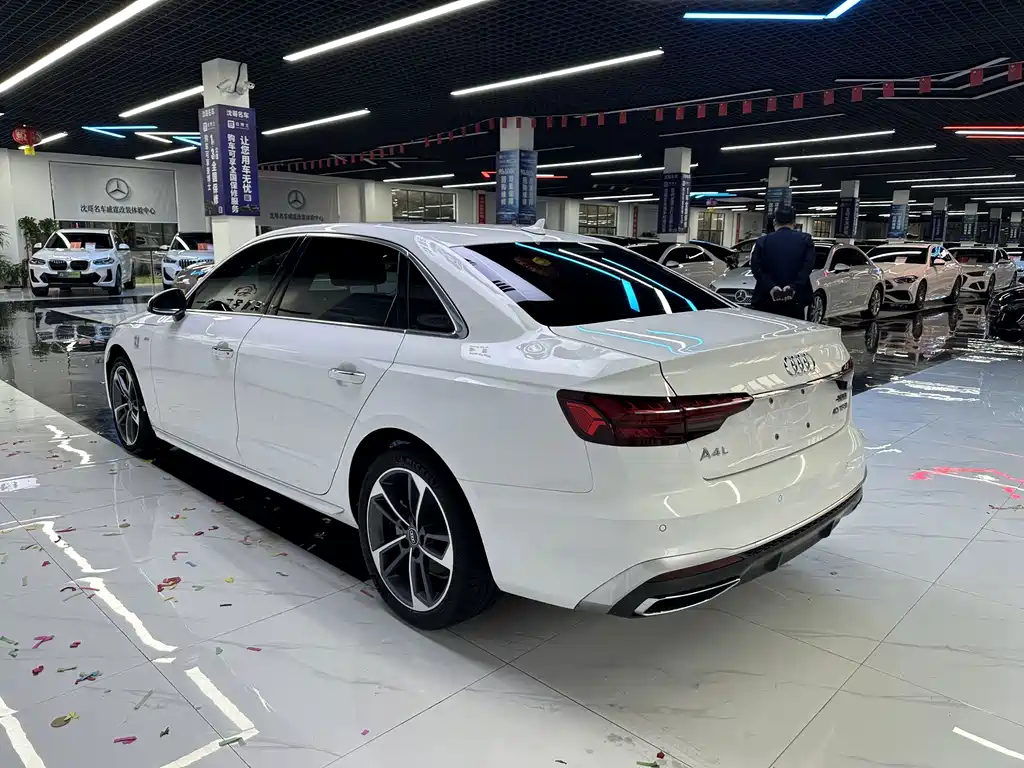 Audi A4L — миниатюра 7