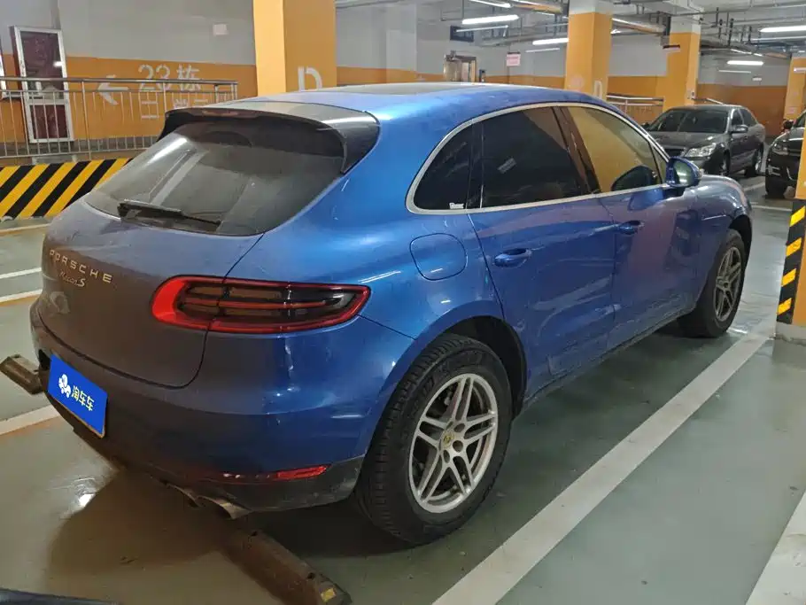 Porsche Macan — миниатюра 3
