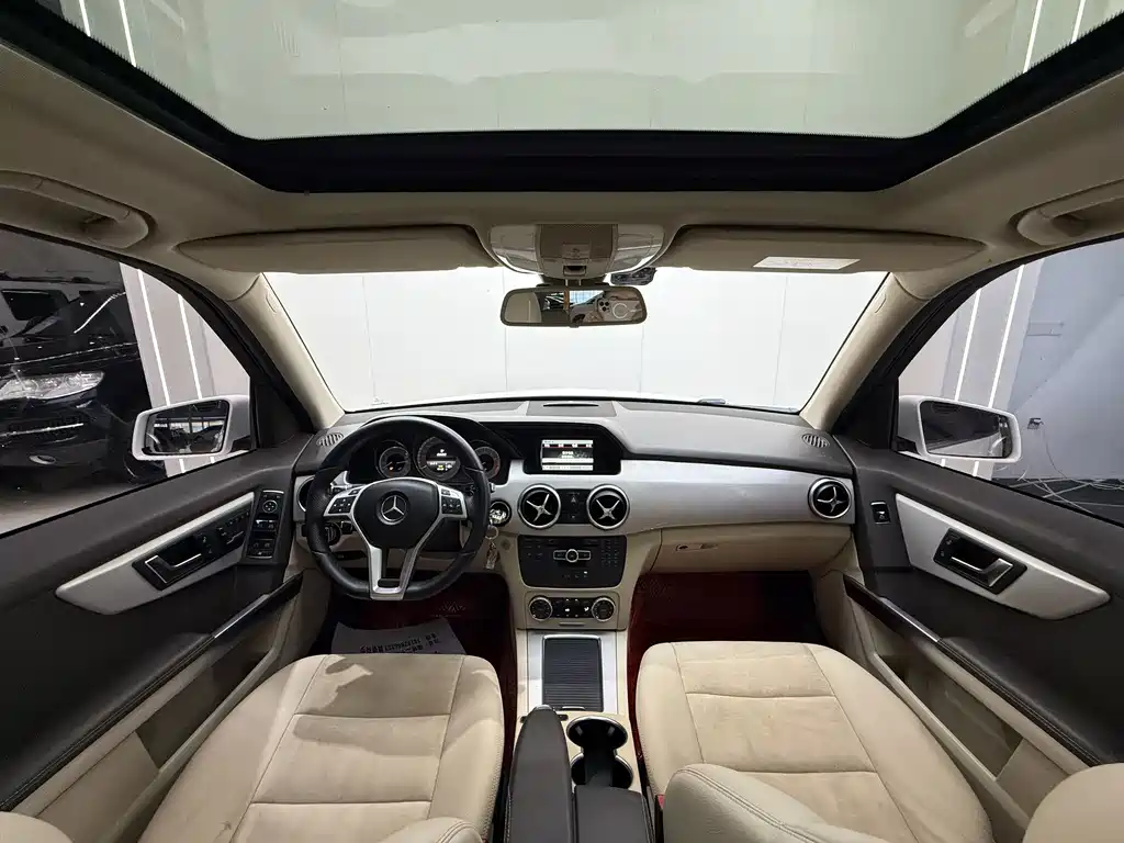 Mercedes-Benz GLK-Class — миниатюра 10
