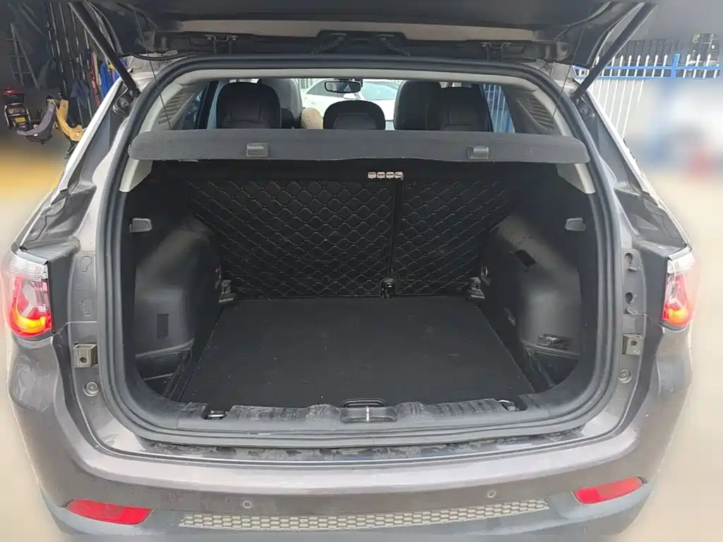 Jeep Compass — миниатюра 24