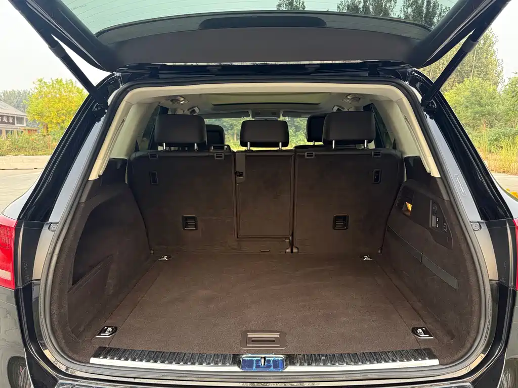 Volkswagen Touareg — миниатюра 33