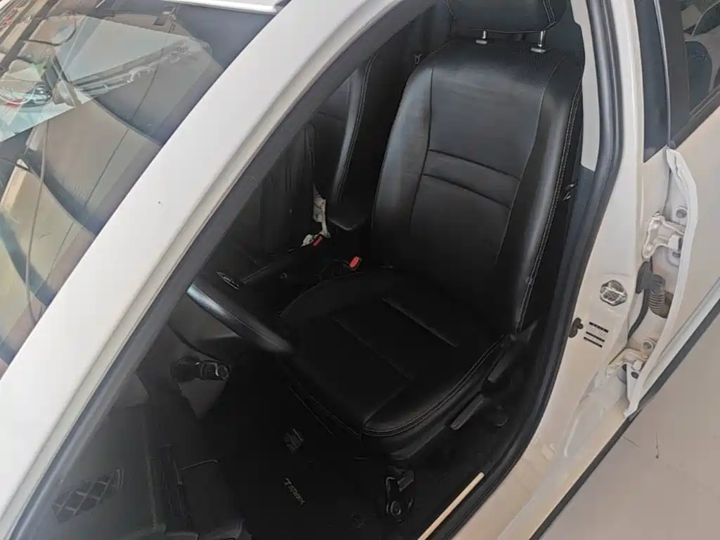 Toyota Yaris L — миниатюра 15