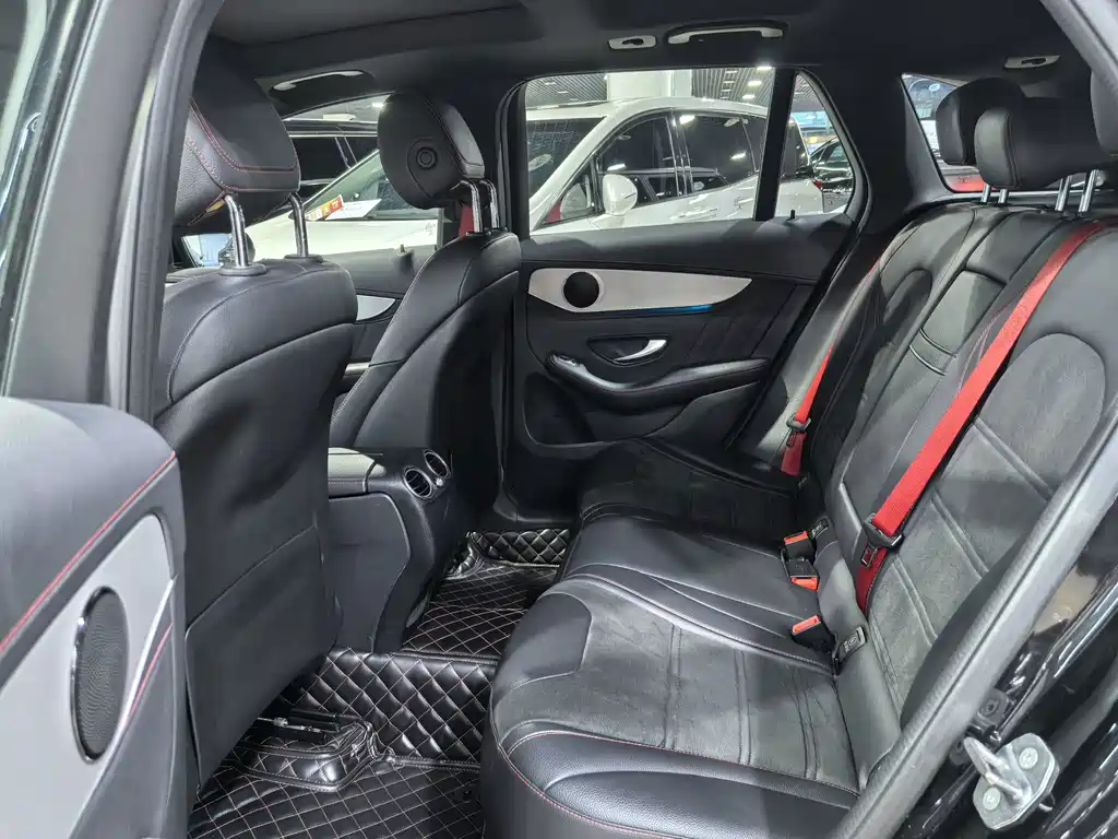 Mercedes-Benz GLC AMG — миниатюра 15