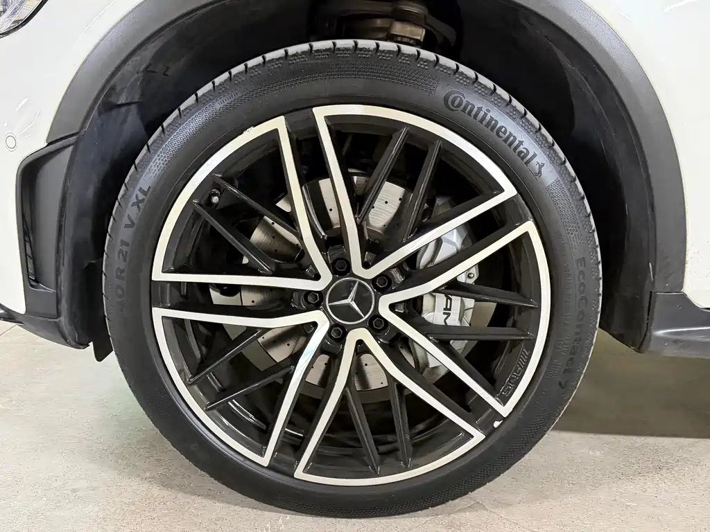 MERCEDES-BENZ GLC AMG