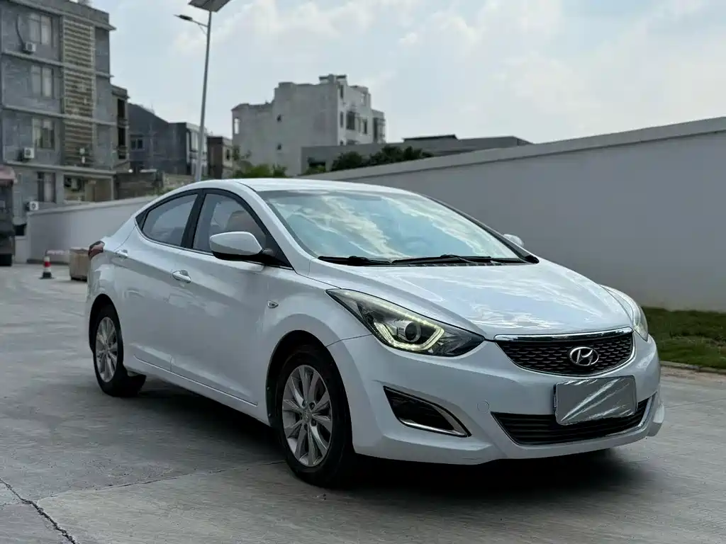 Hyundai Elantra Langdong — миниатюра 3