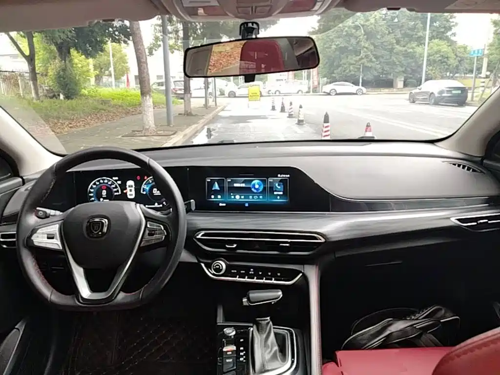 Changan Eado — миниатюра 10