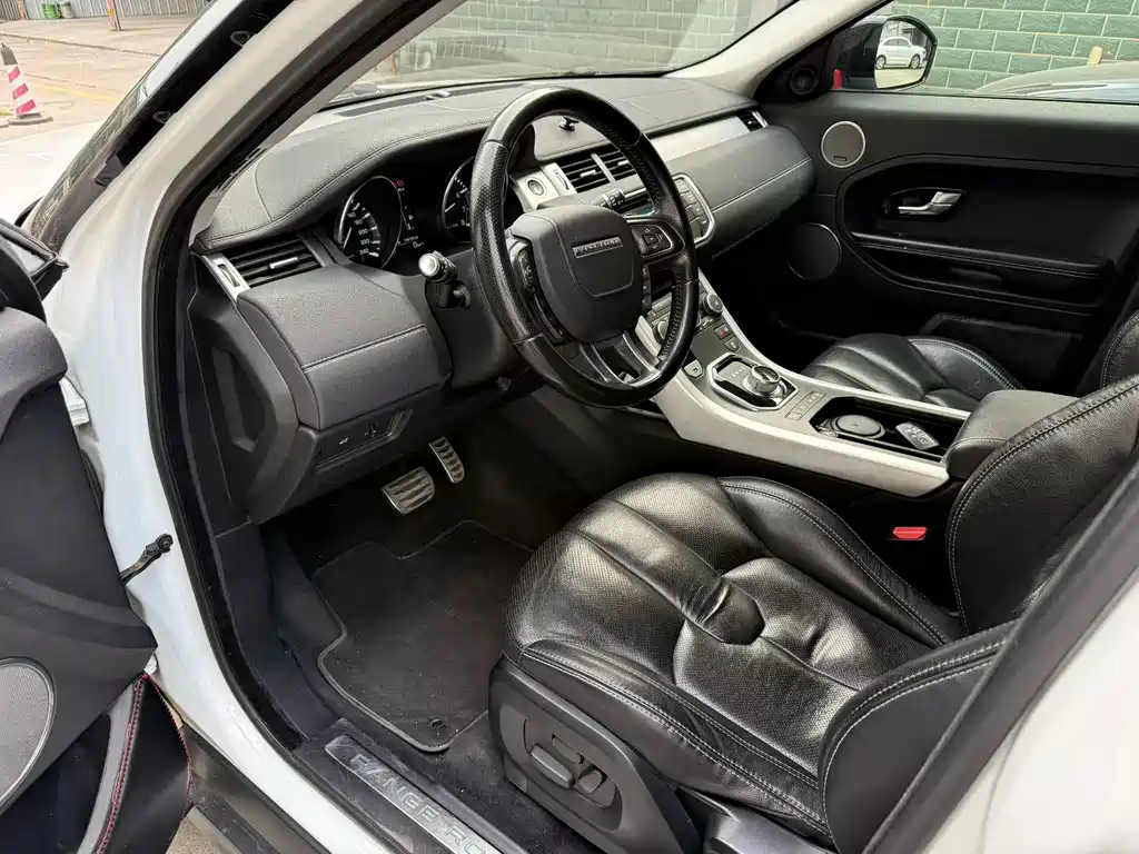 Land Rover Evoque (Import) — миниатюра 4
