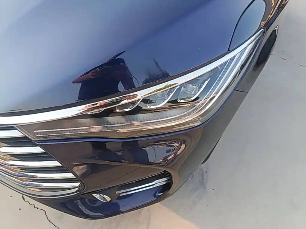 BYD MAX — миниатюра 24