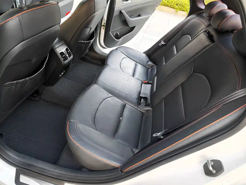 Hyundai Sonata — миниатюра 6