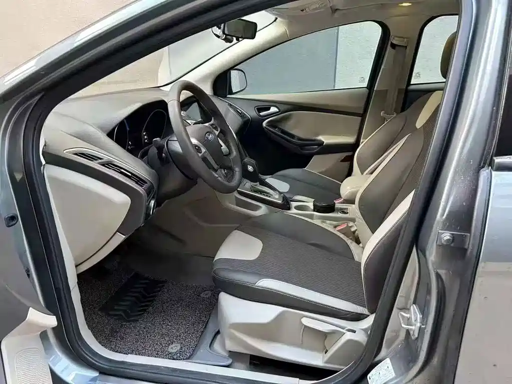Ford Focus — миниатюра 5