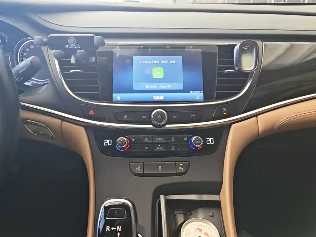 Buick LaCrosse — миниатюра 13