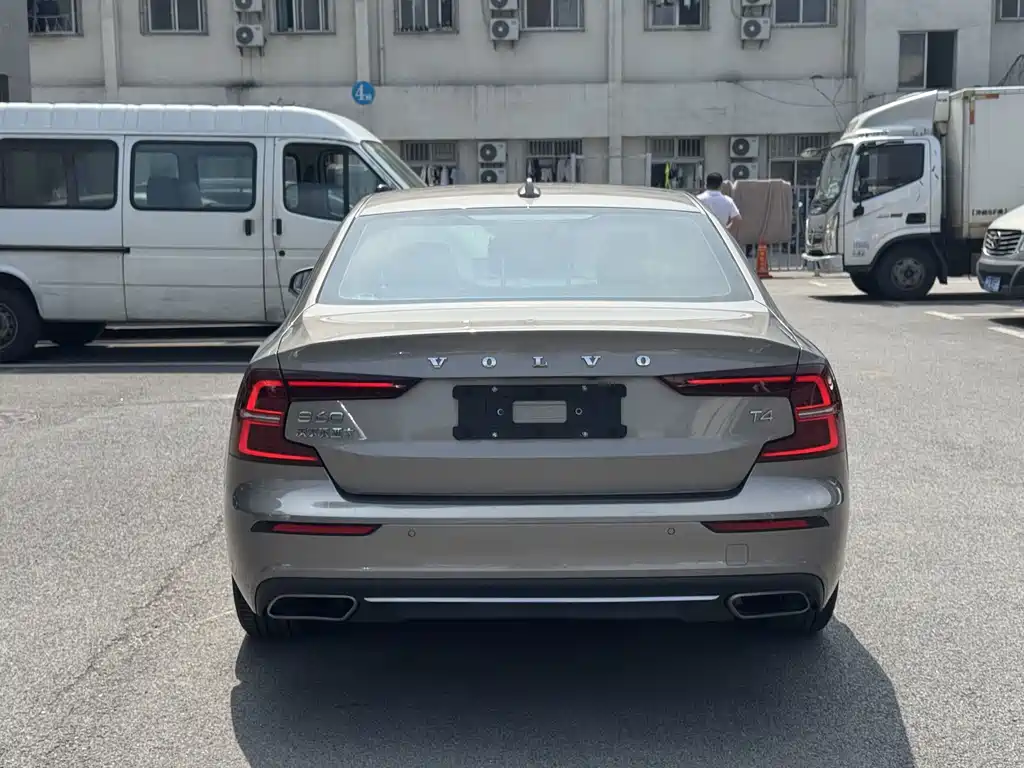 Volvo S60 — миниатюра 14