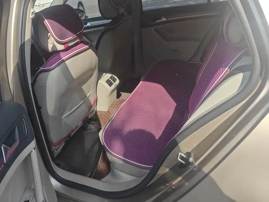 Volkswagen Golf — миниатюра 11