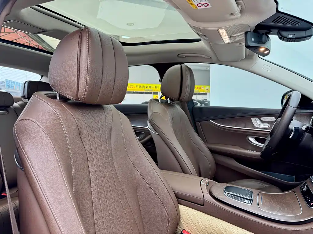 Mercedes-Benz E-Class — миниатюра 16