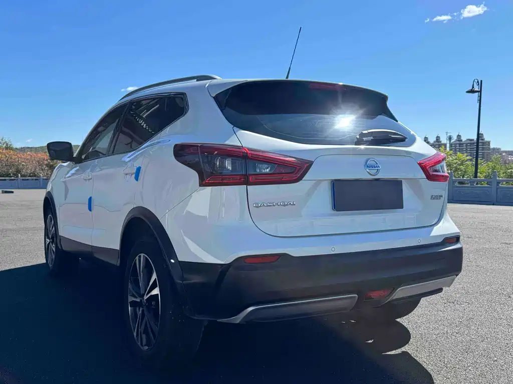 Nissan Qashqai — миниатюра 4