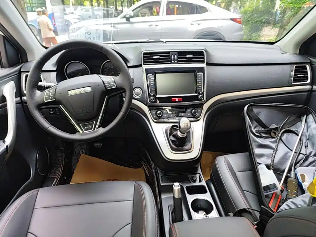 Haval M6 — миниатюра 10