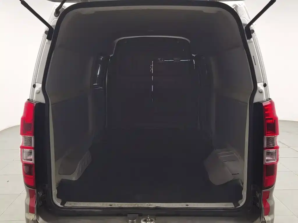 Jinbei Hiace X30L — миниатюра 16