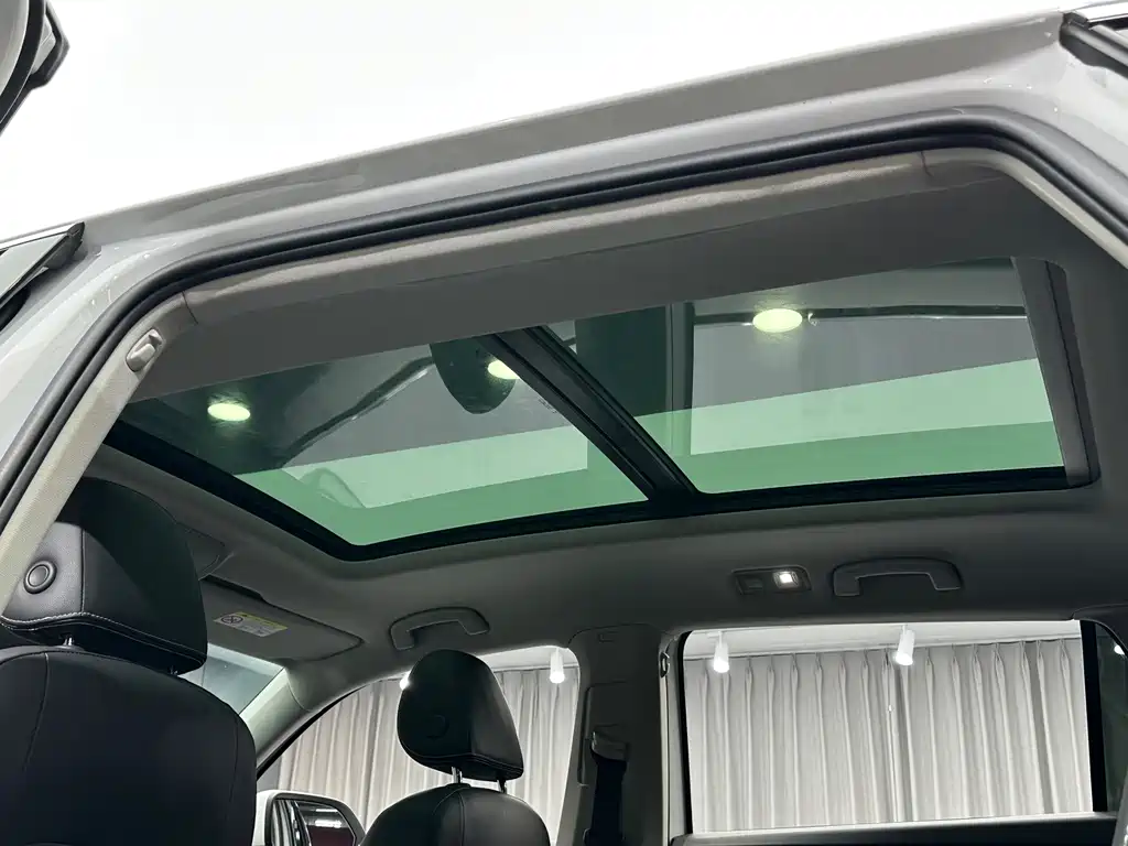 Volkswagen Teramont — миниатюра 15