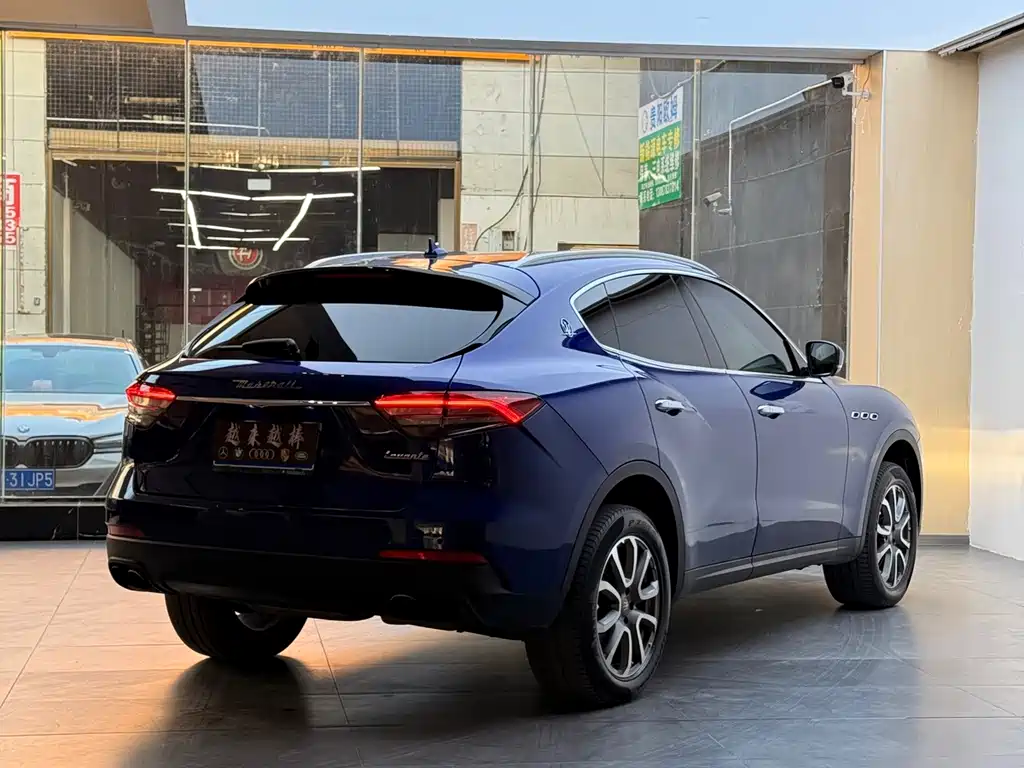 Maserati Levante — миниатюра 10
