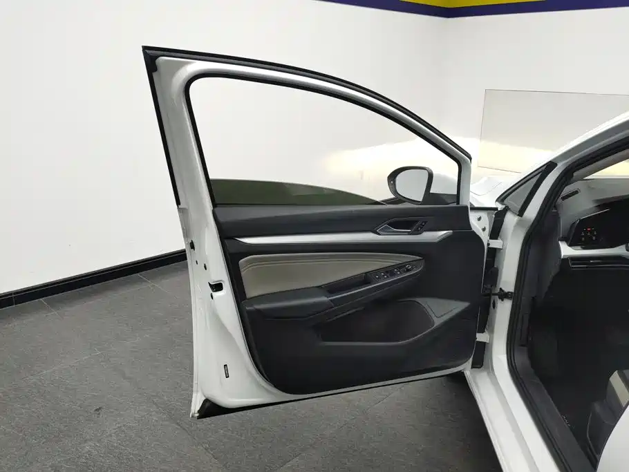Volkswagen Golf — миниатюра 7
