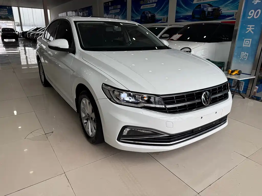 Volkswagen Bora — миниатюра 3