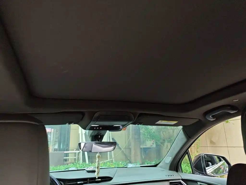 Cadillac XT5 — миниатюра 14