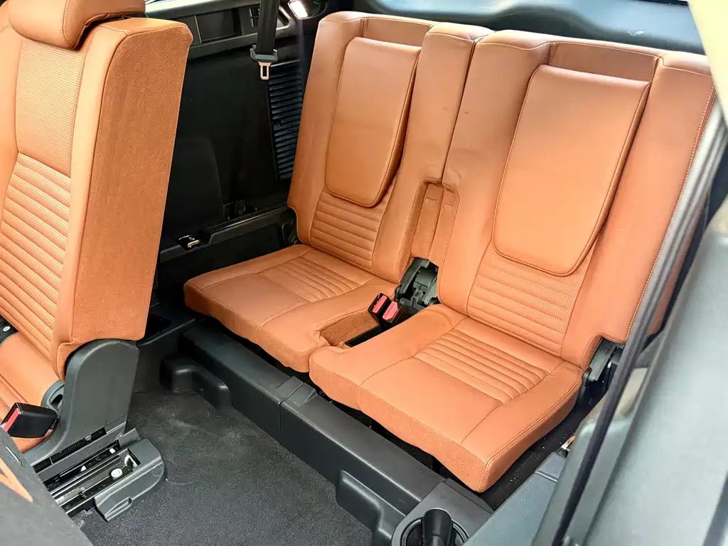 Land Rover Discovery Sport — миниатюра 12