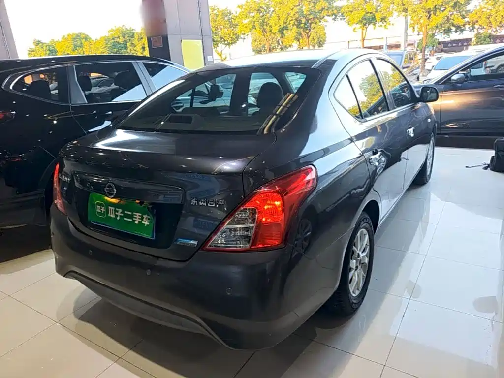 Nissan Sunny — миниатюра 7