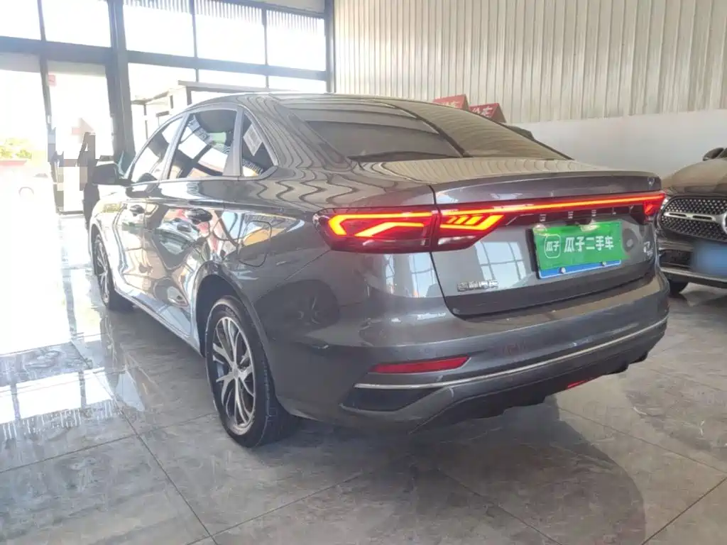Geely Emgrand — миниатюра 5