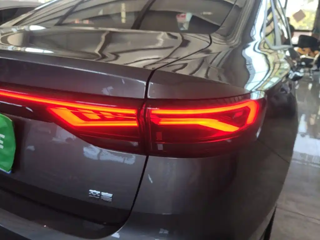 Geely Emgrand — миниатюра 8