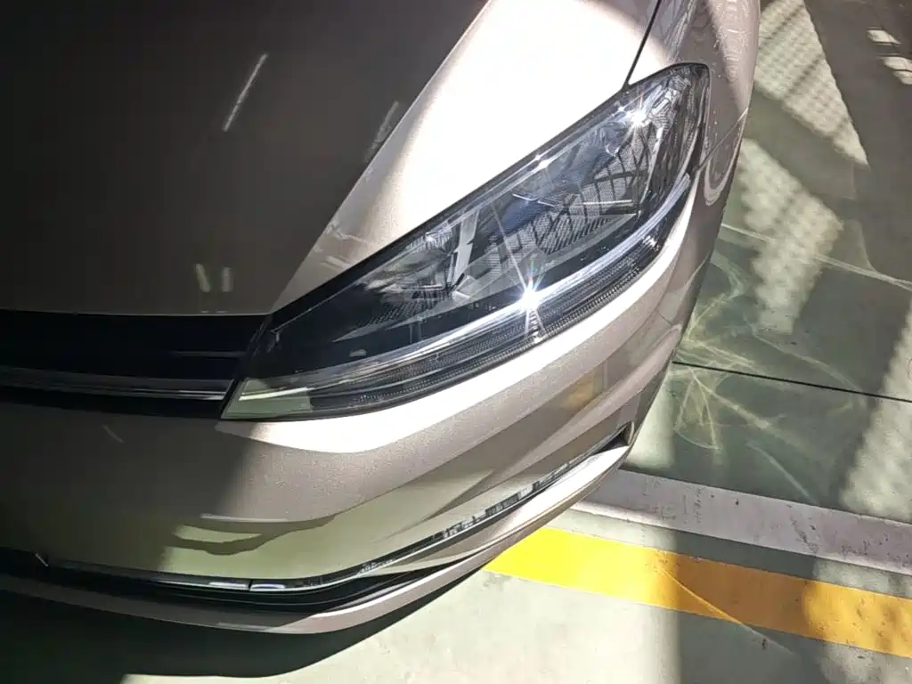 Volkswagen Golf — миниатюра 24