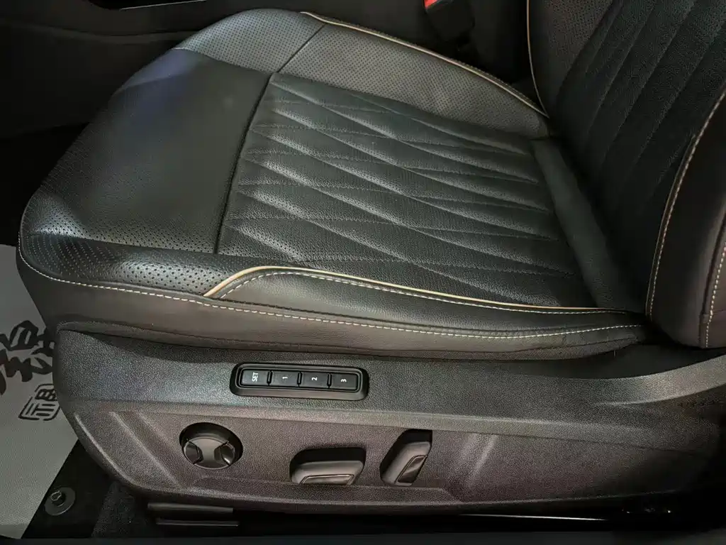 Volkswagen Passat — миниатюра 10