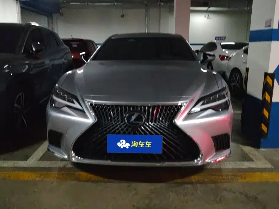 Lexus LS — миниатюра 2
