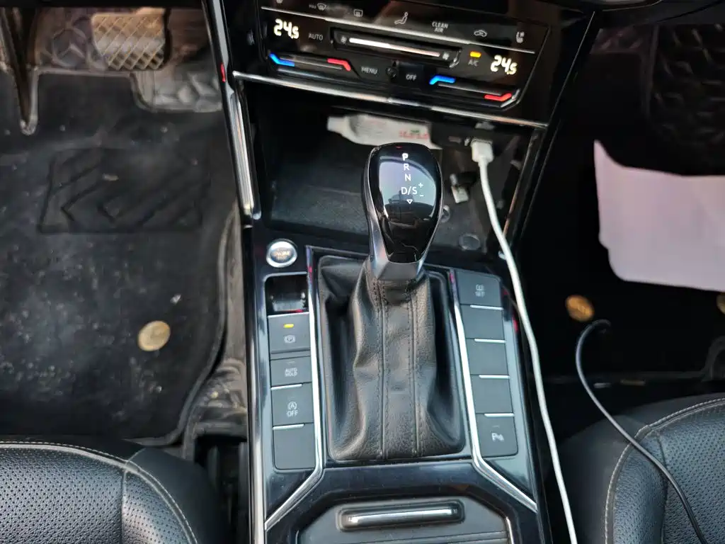 Volkswagen Passat — миниатюра 14