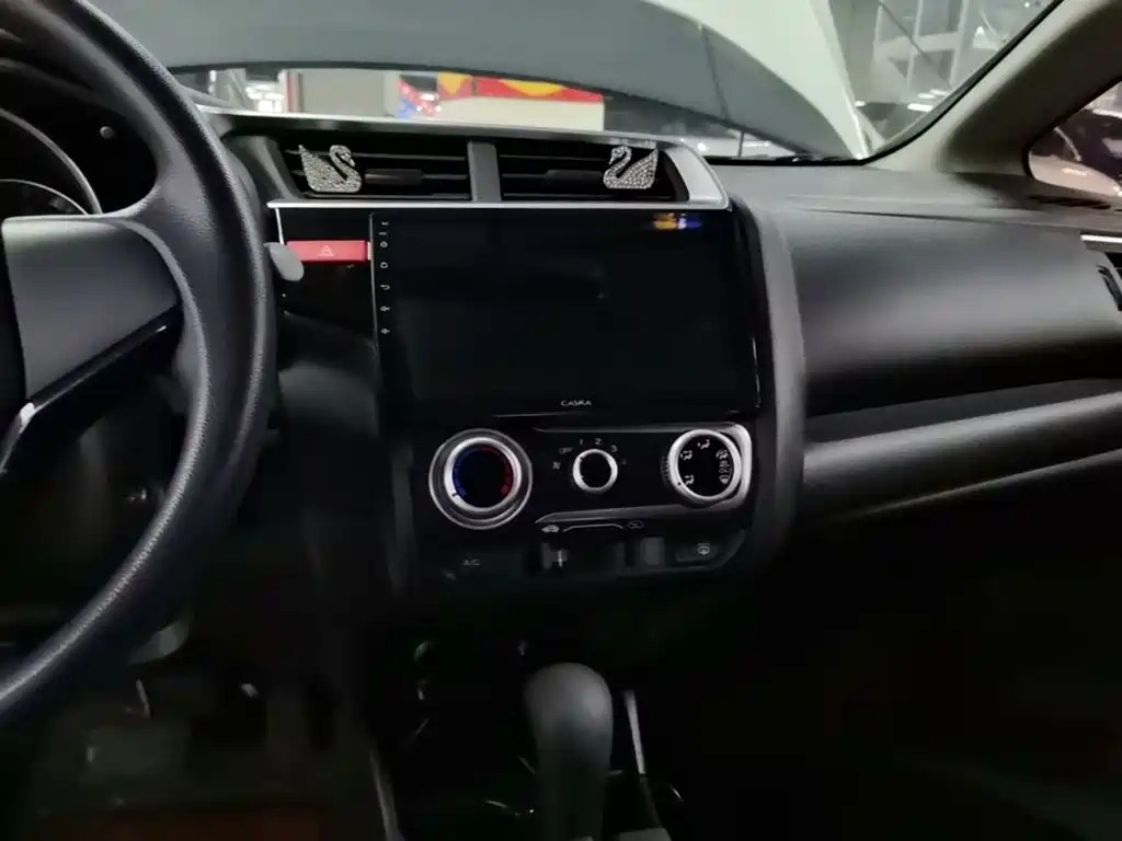 Honda Fit — миниатюра 13