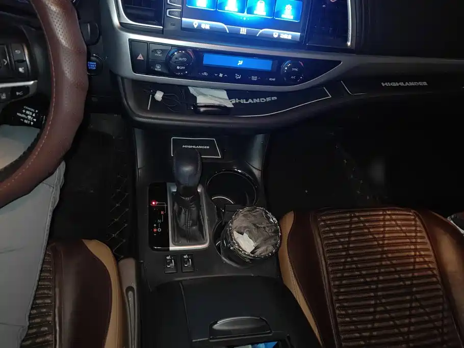 Toyota Highlander — миниатюра 16