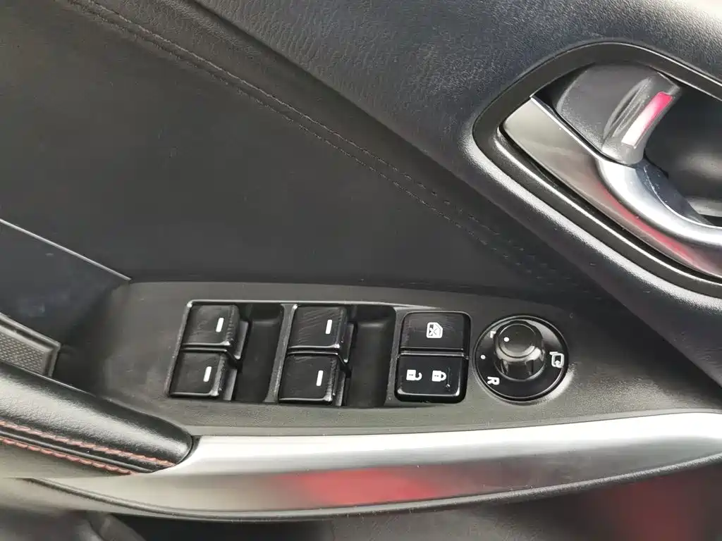 Mazda Atenza — миниатюра 9