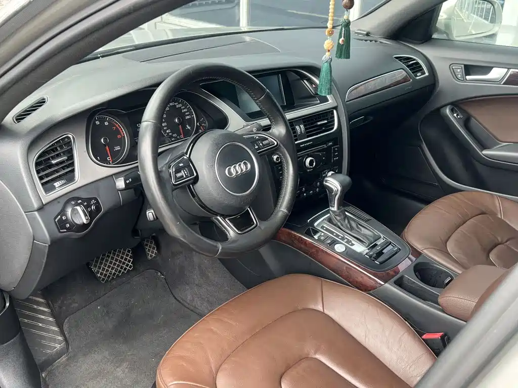 Audi A4L — миниатюра 4