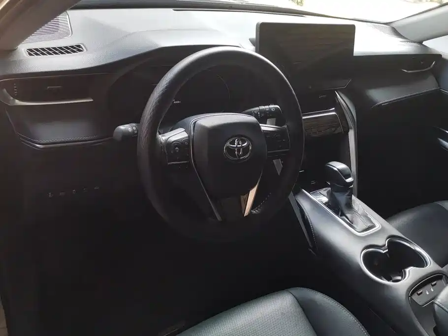 Toyota Harrier — миниатюра 12