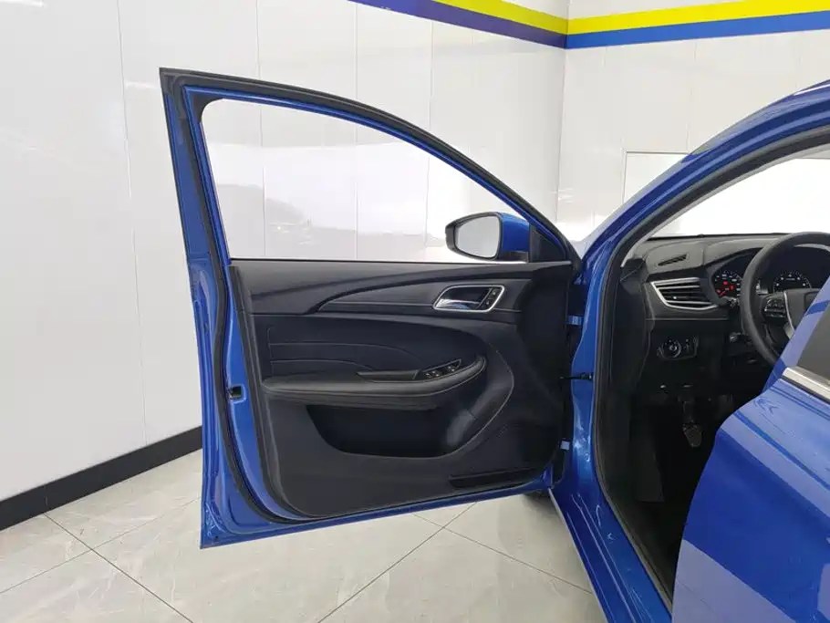 Roewe i5 — миниатюра 7