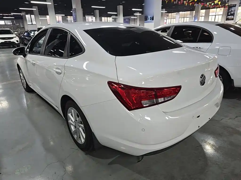 Buick Verano — миниатюра 5