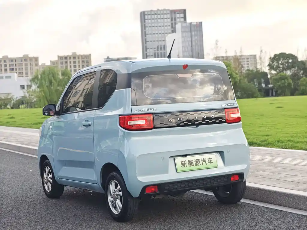 Wuling MINIEV — миниатюра 3