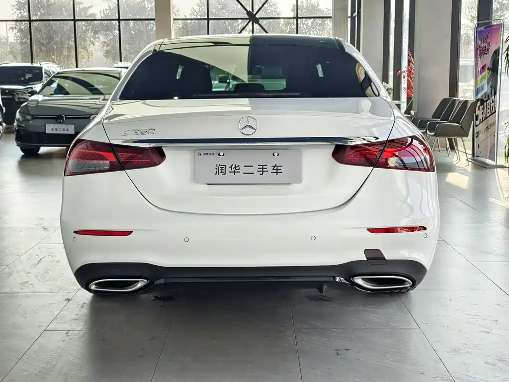 MERCEDES-BENZ E CLASS